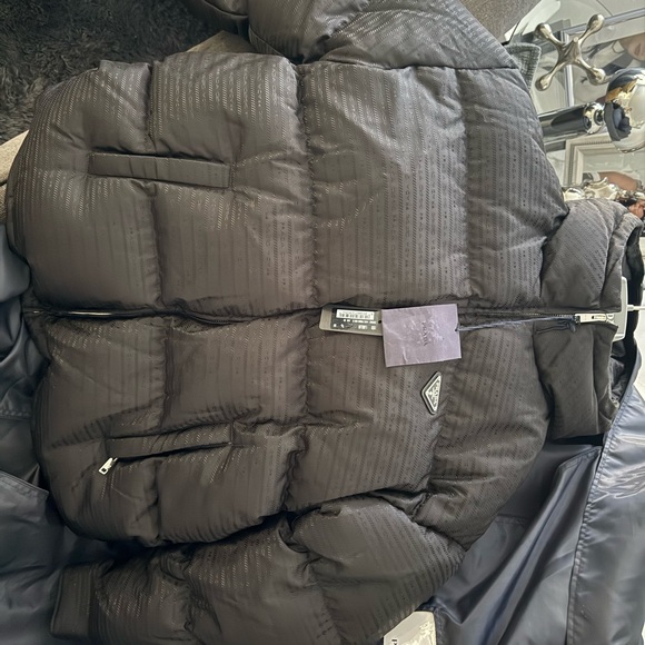 Prada Black Puffer Jacket - Picture 9 of 14